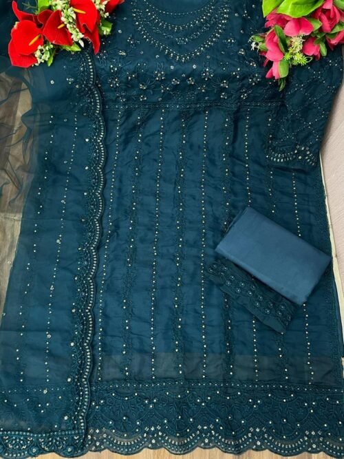 Designer Fancy Pakistani Suit - Image 3