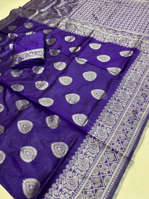 Soft lichi silk saree - Image 10