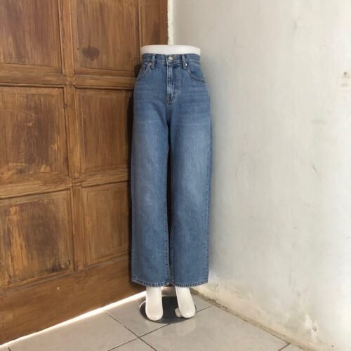 MOMS JEANS  surplus lot - Image 11