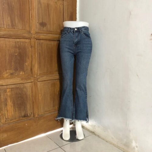 MOMS JEANS  surplus lot - Image 17