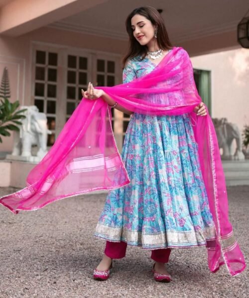 Anarkali Flaired kurti with 💞pant & Nazmin dupatta with all lace - Image 4