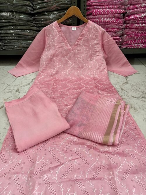 Elegant Roman silk Suit Set - Image 4