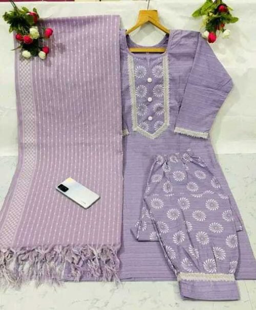 Catalog Name:Chitrarekha Petite Women Kurta Sets - Image 4