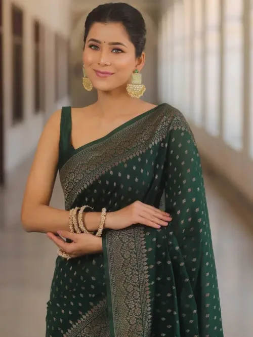 Woven Kanjivaram Silk Blend Saree - Image 4
