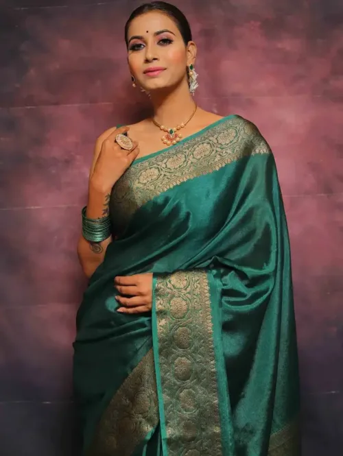 Woven Kanjivaram Silk Blend Saree - Image 11