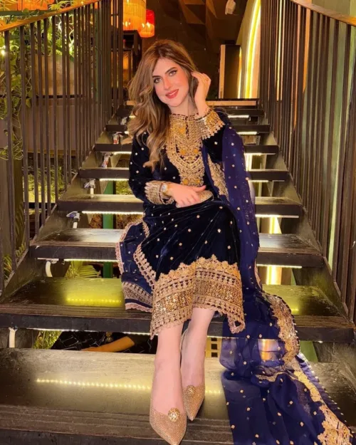 presenting Havy Viscose Velvet Salwar Kameez suit - Image 4