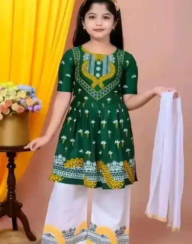 Girls Rayon Kurta, Pyjama & Dupatta Set (Pack of 1) 2 | VastrMitr