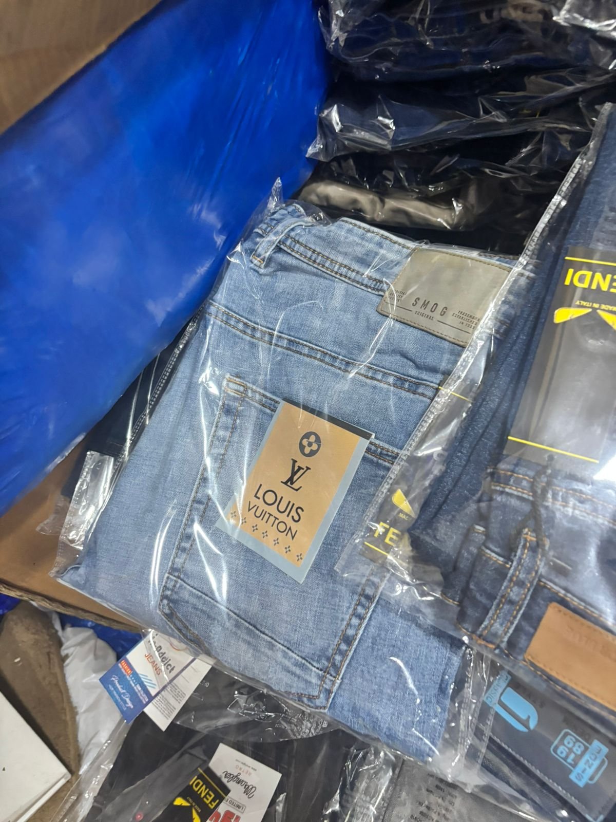 Jeans LOT stock 2 Jeans LOT stock - Image 2