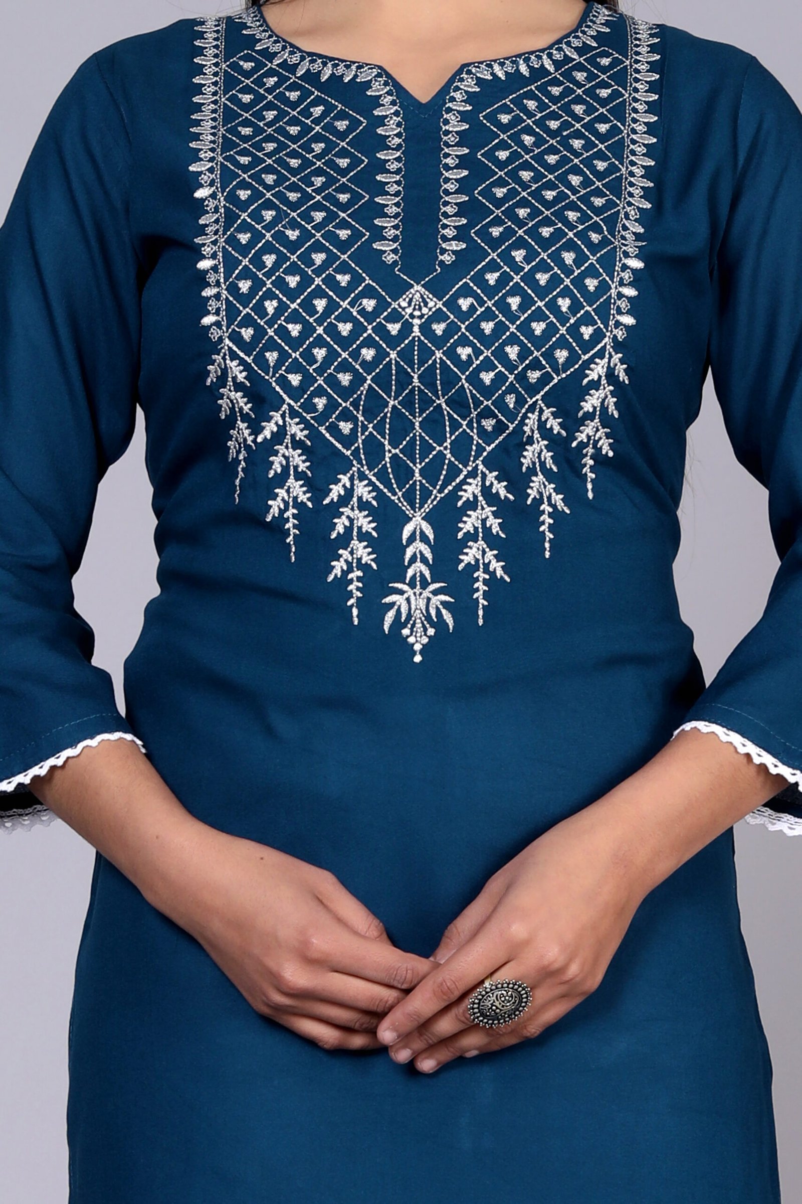 Rayon Zari Embroidered Kurti 5 Rayon Zari Embroidered Kurti - Image 5