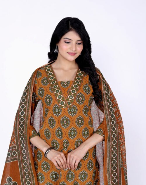 Pure Cotton 3piece printed pant set with dupatta - Image 4