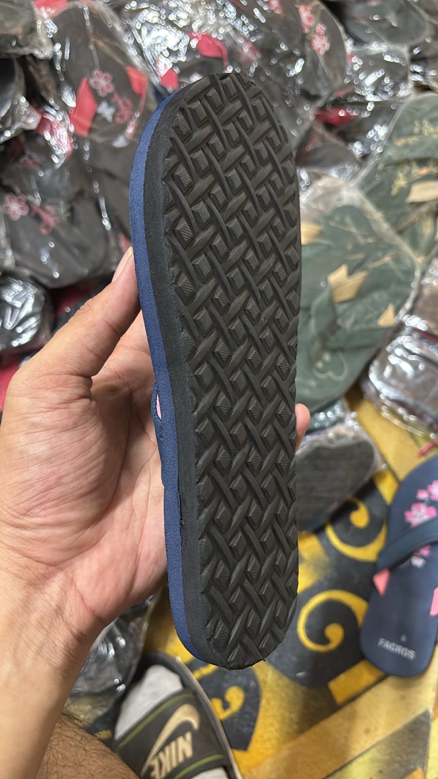 Unisex Foam Slippers Wholesale 4 Unisex Foam Slippers Wholesale - Image 3