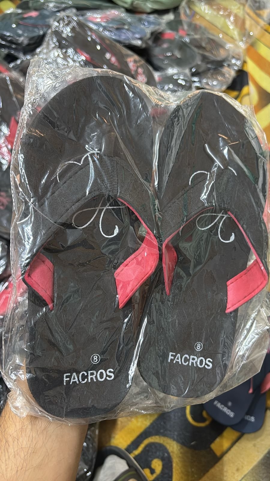 Unisex Foam Slippers Wholesale 6 Unisex Foam Slippers Wholesale - Image 5