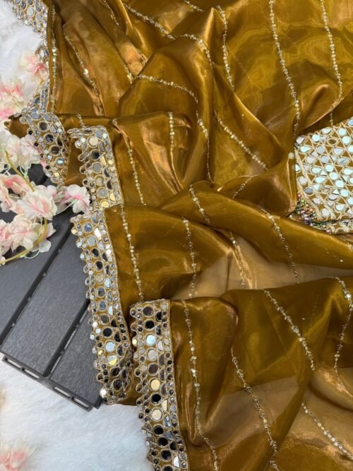 New Launching Đěsigner saree - Image 4