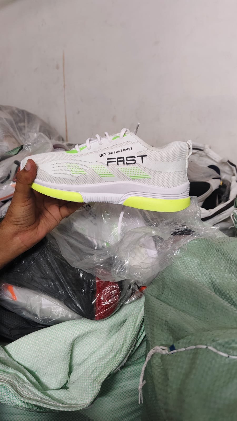 Local Sports Shoes Wholesale 9 Local Sports Shoes Wholesale - Image 9