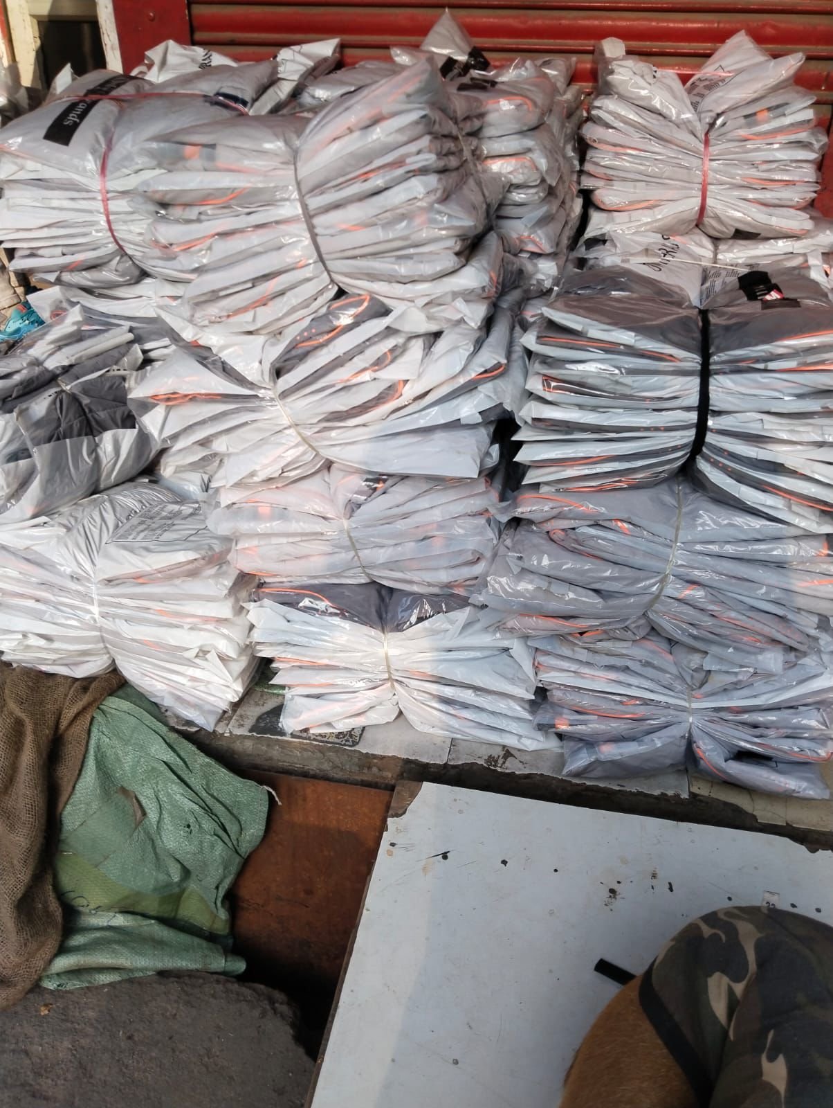 Branded Tracksuit Set wholesale 14 Branded Tracksuit Set wholesale - Image 14