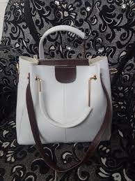 Ladies Handbag Wholesale 24 | VastrMitr