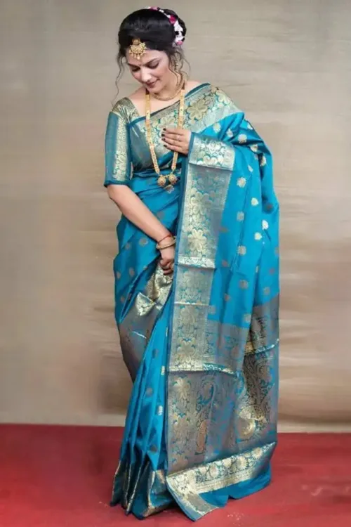 Woven Kanjivaram Silk Blend Saree