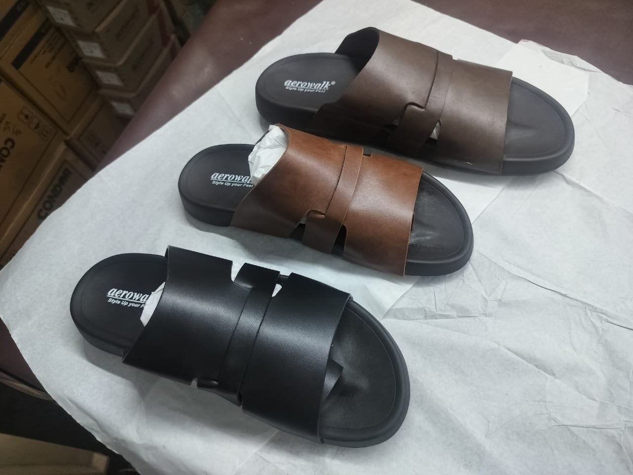 Heavy Branded Slippers Wholesale 7 Heavy Branded Slippers Wholesale - Image 6