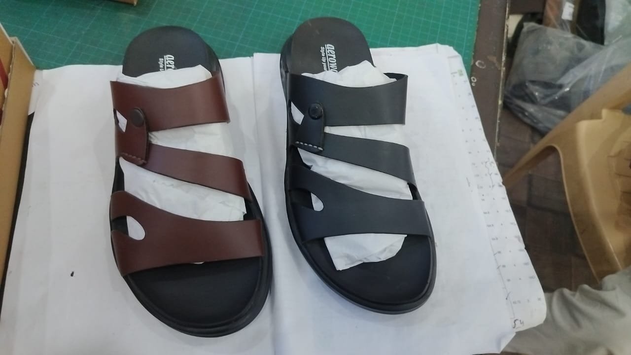 Heavy Branded Slippers Wholesale 8 Heavy Branded Slippers Wholesale - Image 7