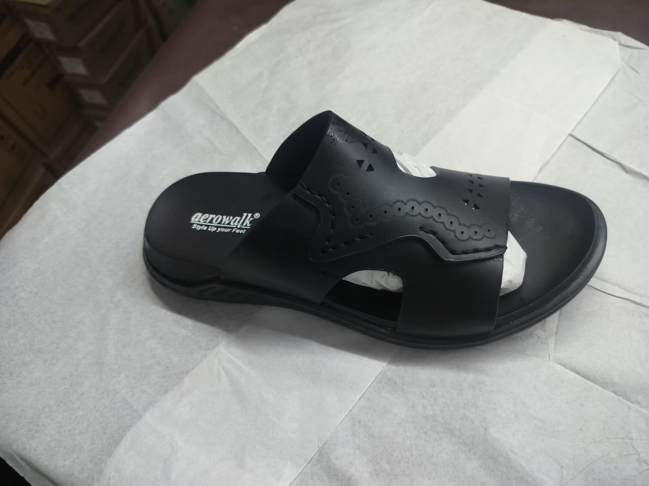 Heavy Branded Slippers Wholesale 9 Heavy Branded Slippers Wholesale - Image 8