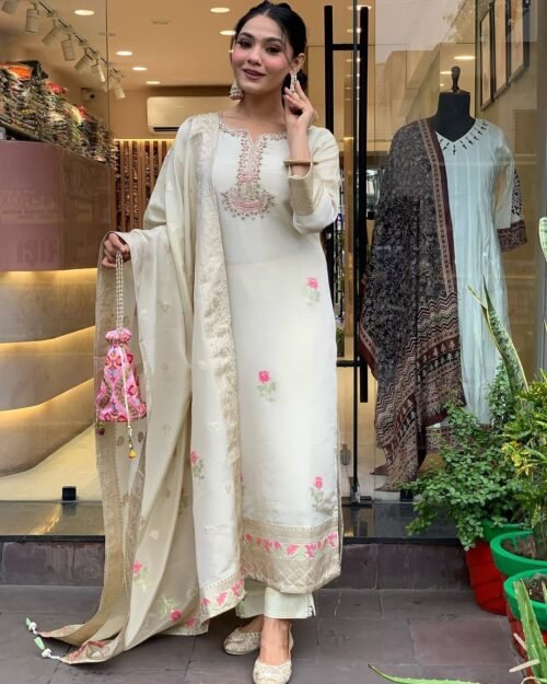 women kurta bottam duppata set - Image 3