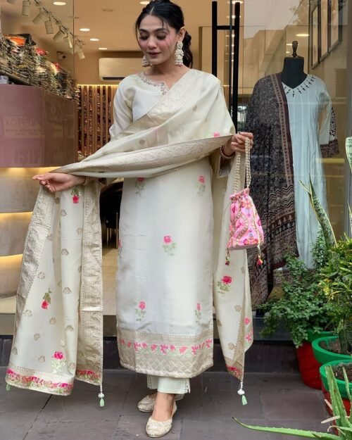 women kurta bottam duppata set - Image 4
