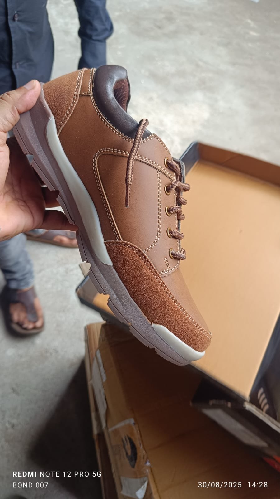 Mix Footwear Wholesale Lot 9 Mix Footwear Wholesale Lot - Image 9