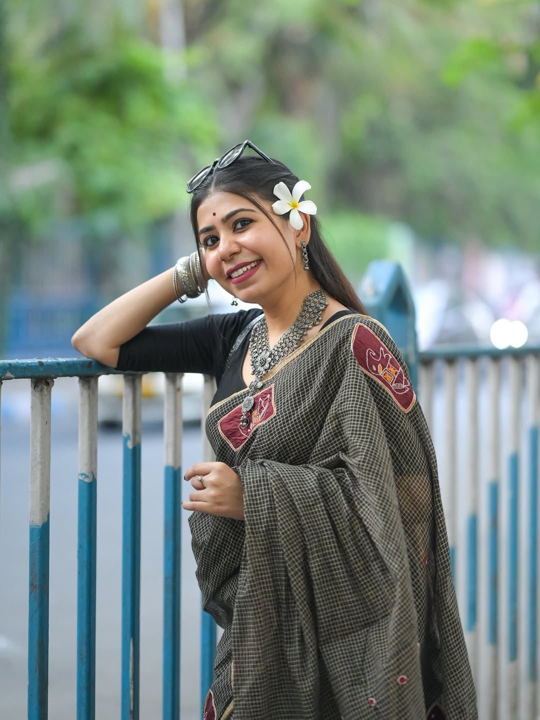 Soft Linen Saree Wholesale 9 Soft Linen Saree Wholesale - Image 8