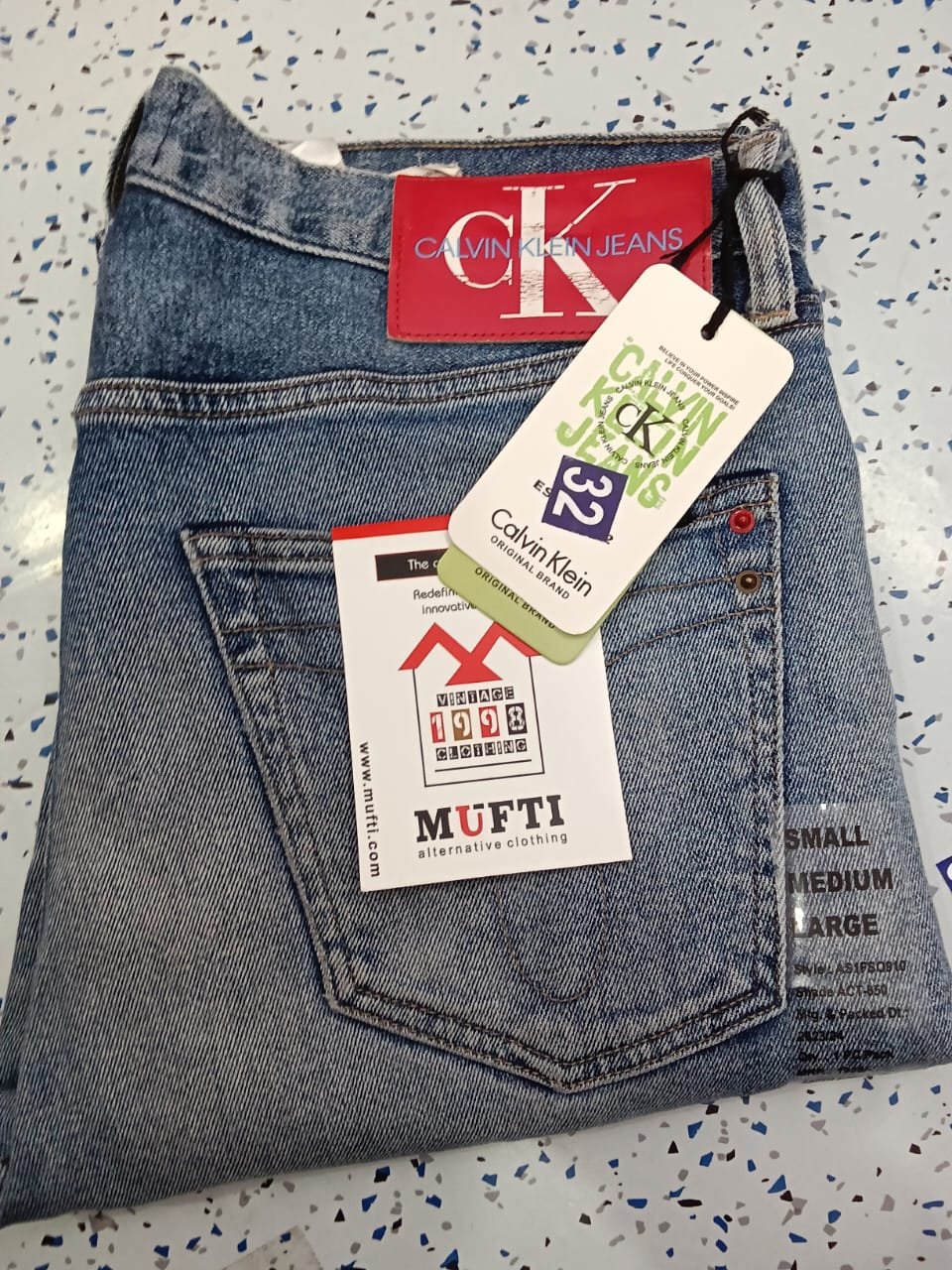 Mix Brand Jeans Wholesale 8 Mix Brand Jeans Wholesale - Image 7