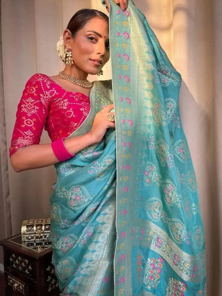 K SALIYA Woven Banarasi Jacquard Saree 6 K SALIYA Woven Banarasi Jacquard Saree