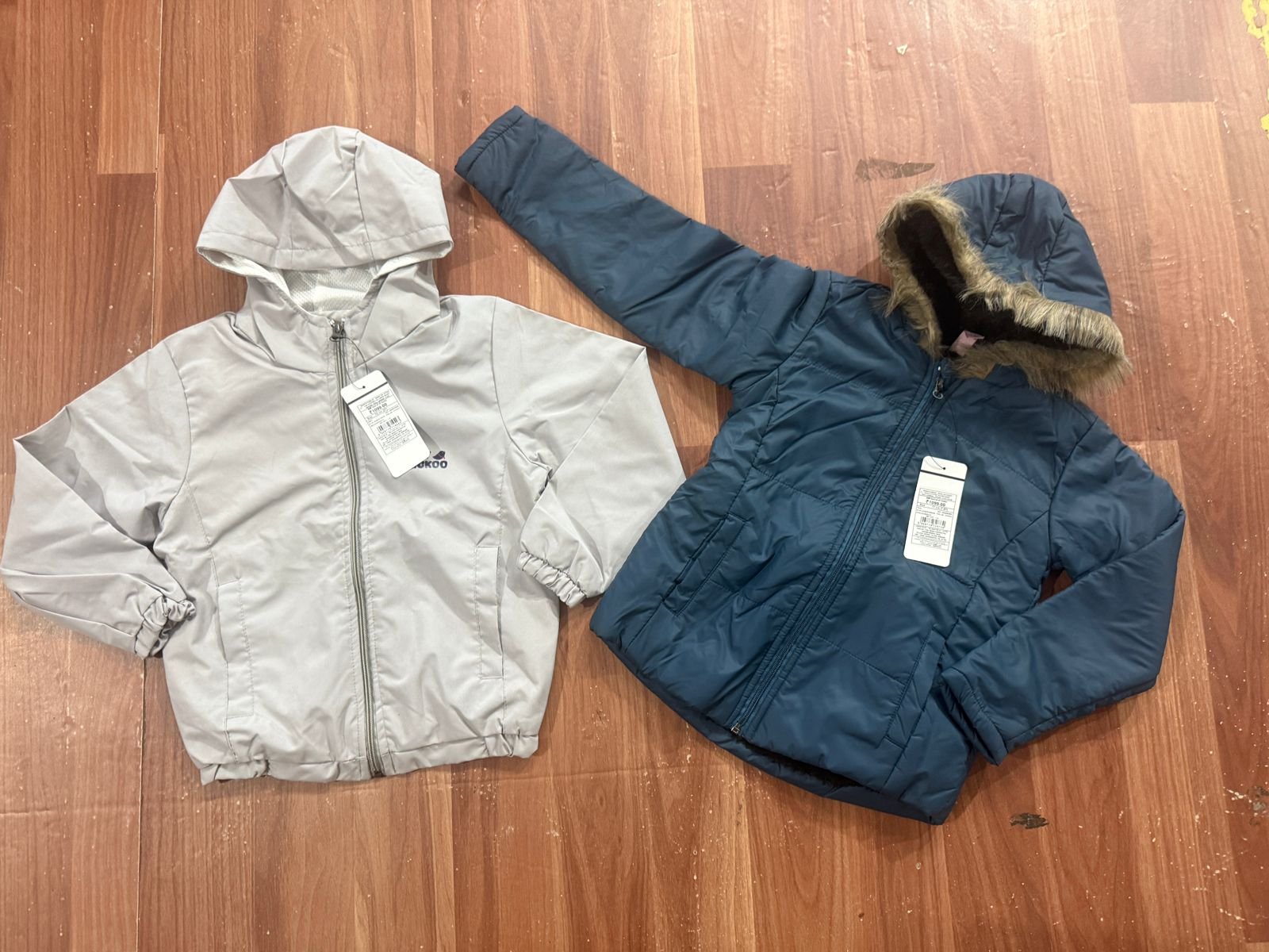 Boys girls brand original hoodie with rain jackets Wholesale 10 Boys girls brand original hoodie with rain jackets Wholesale - Image 9