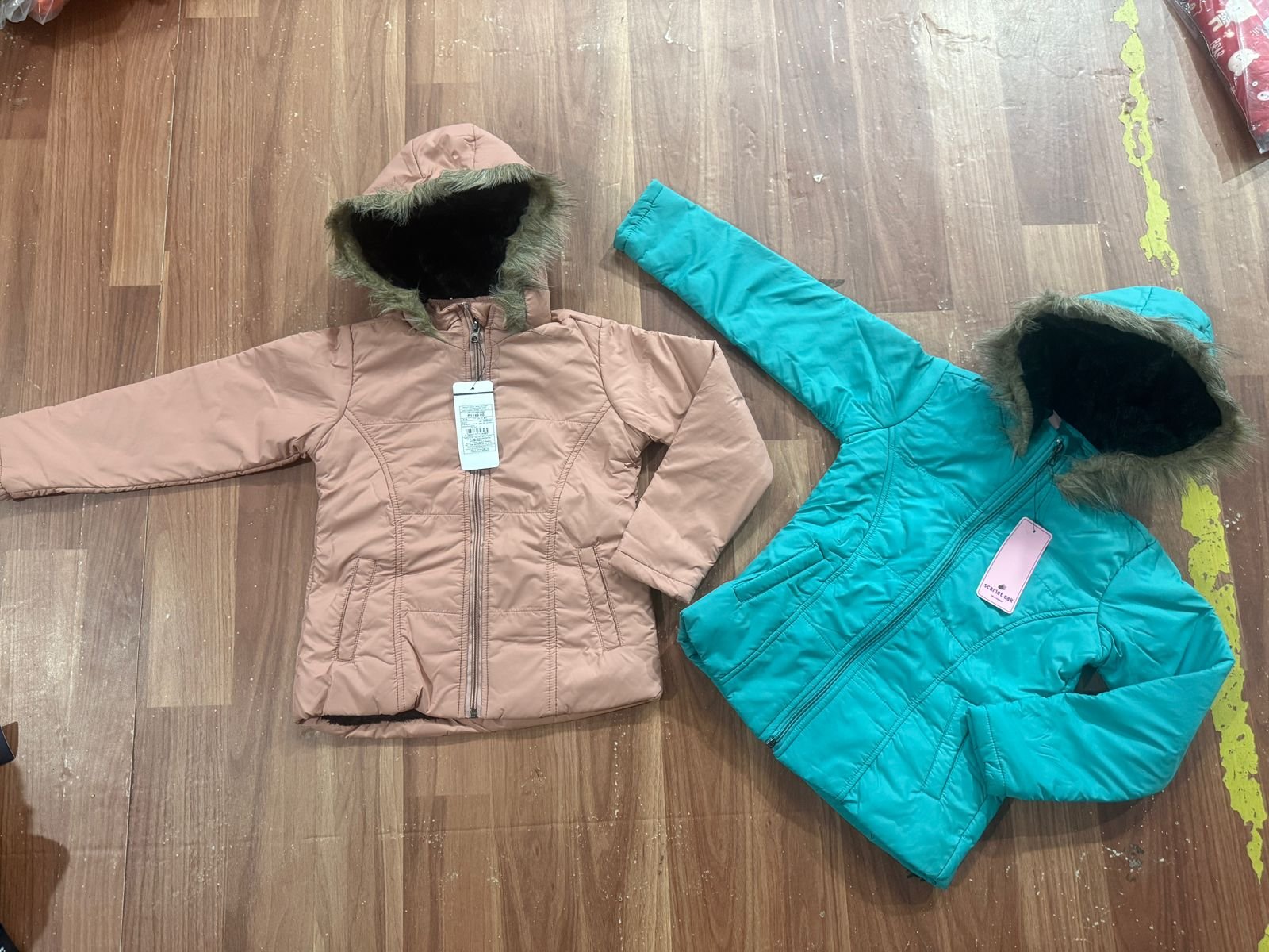 Boys girls brand original hoodie with rain jackets Wholesale 11 Boys girls brand original hoodie with rain jackets Wholesale - Image 10