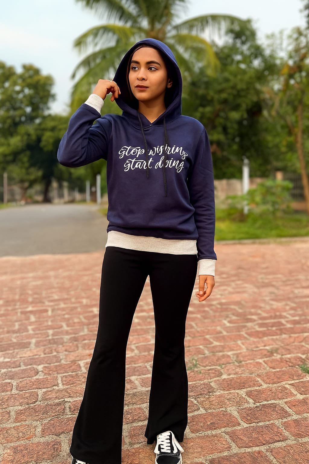 Branded Ladies Hoodies Wholesale 7 Branded Ladies Hoodies Wholesale - Image 6