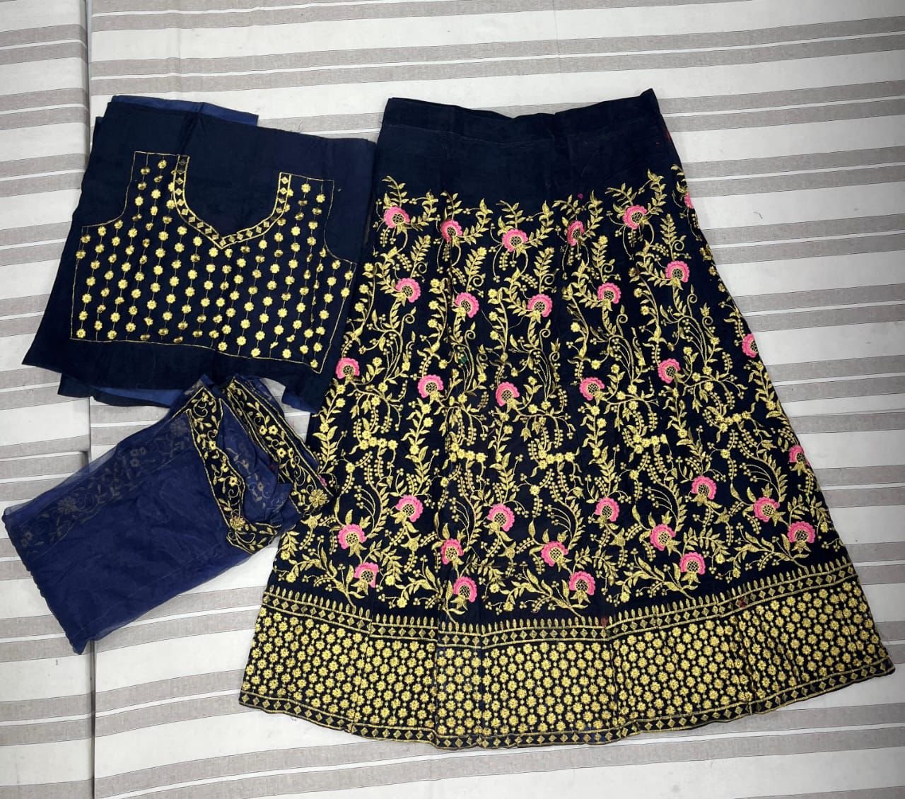 3 pieces set Chaniya choli dupatta set wholesale 14 3 pieces set Chaniya choli dupatta set wholesale - Image 14