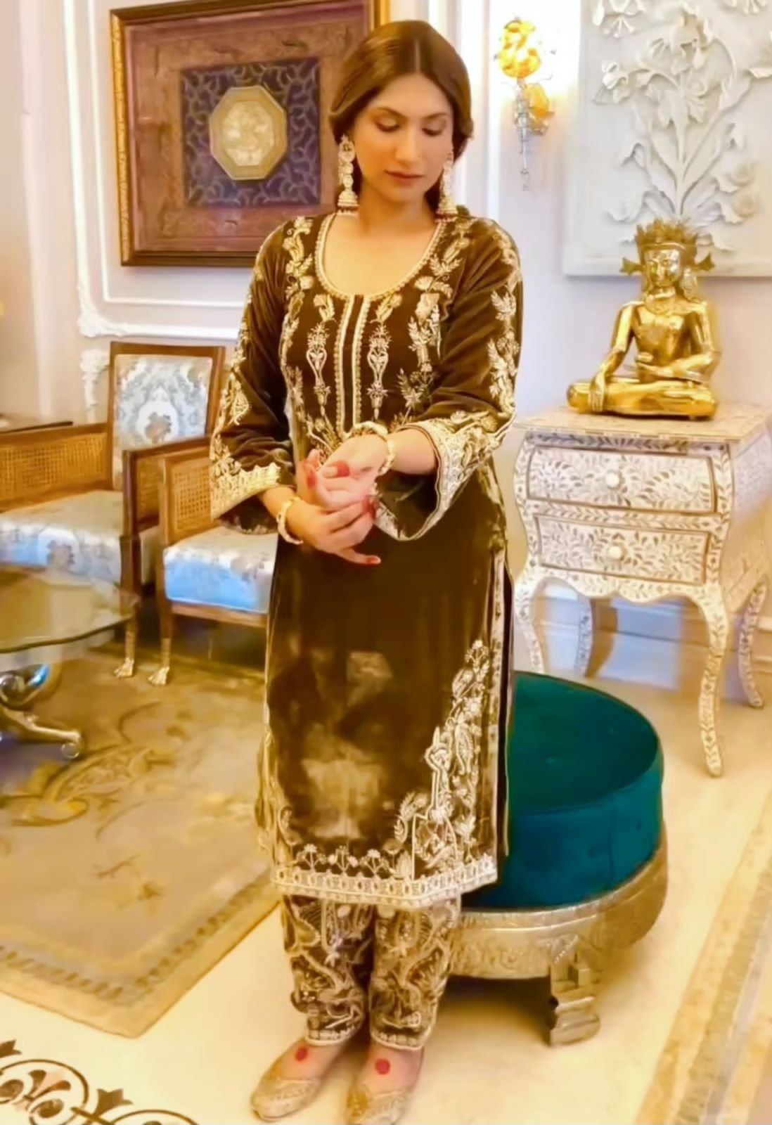 Embroidered Attractive Party Wear Velvet Silk fabric Kurti Bottom SET Wholesale 8 Embroidered Attractive Party Wear Velvet Silk fabric Kurti Bottom SET Wholesale - Image 7