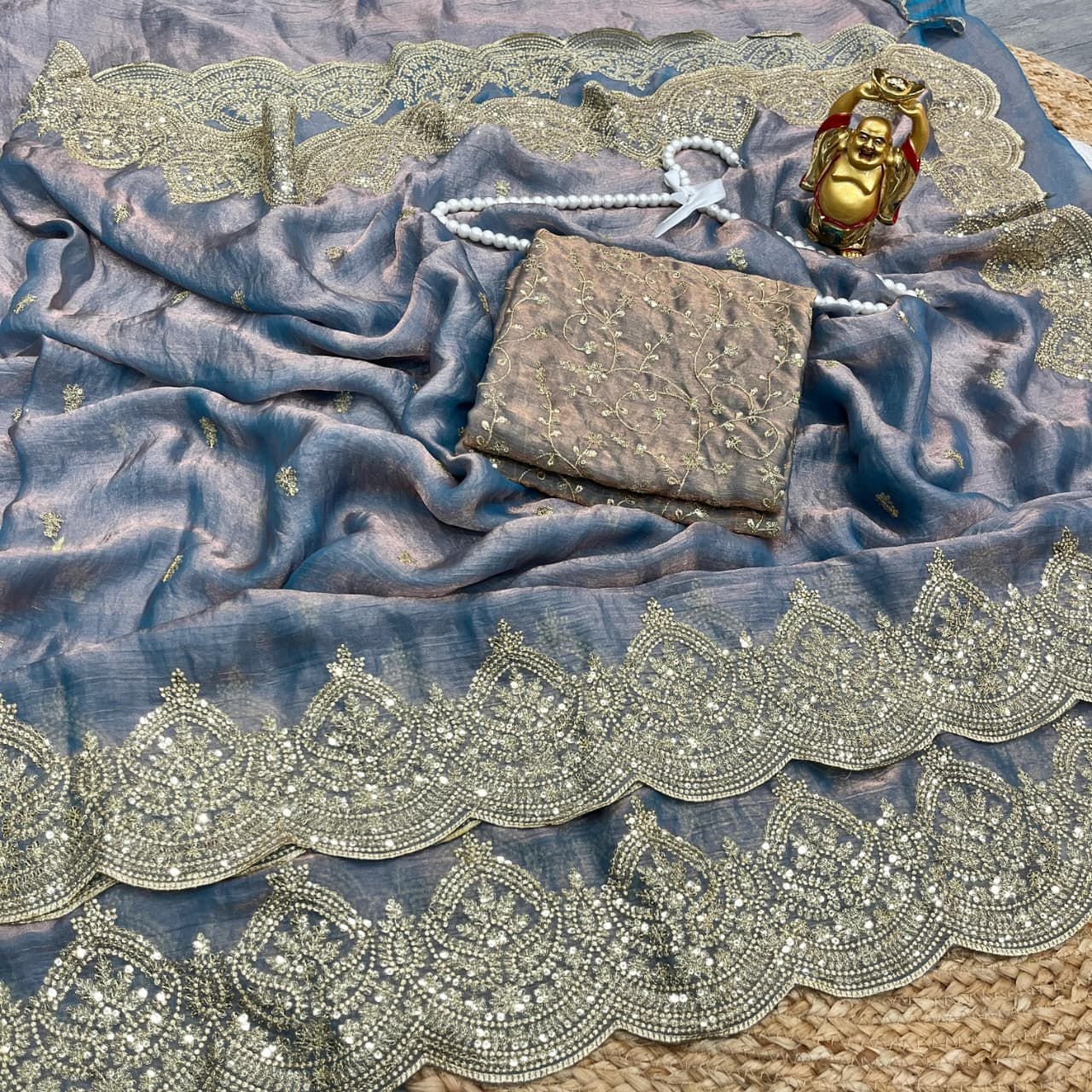 re Fandy Ciffon Saree With Beautiful 3MM Sequence Zari Work And Aarco Border WHOLESALE 5 re Fandy Ciffon Saree With Beautiful 3MM Sequence Zari Work And Aarco Border WHOLESALE - Image 4