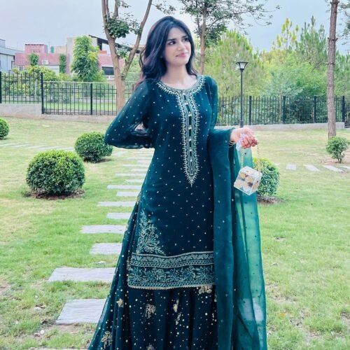 Launching New Đěsigner Party Wear Look Fancy Style Top, Lehenga and Dupatta