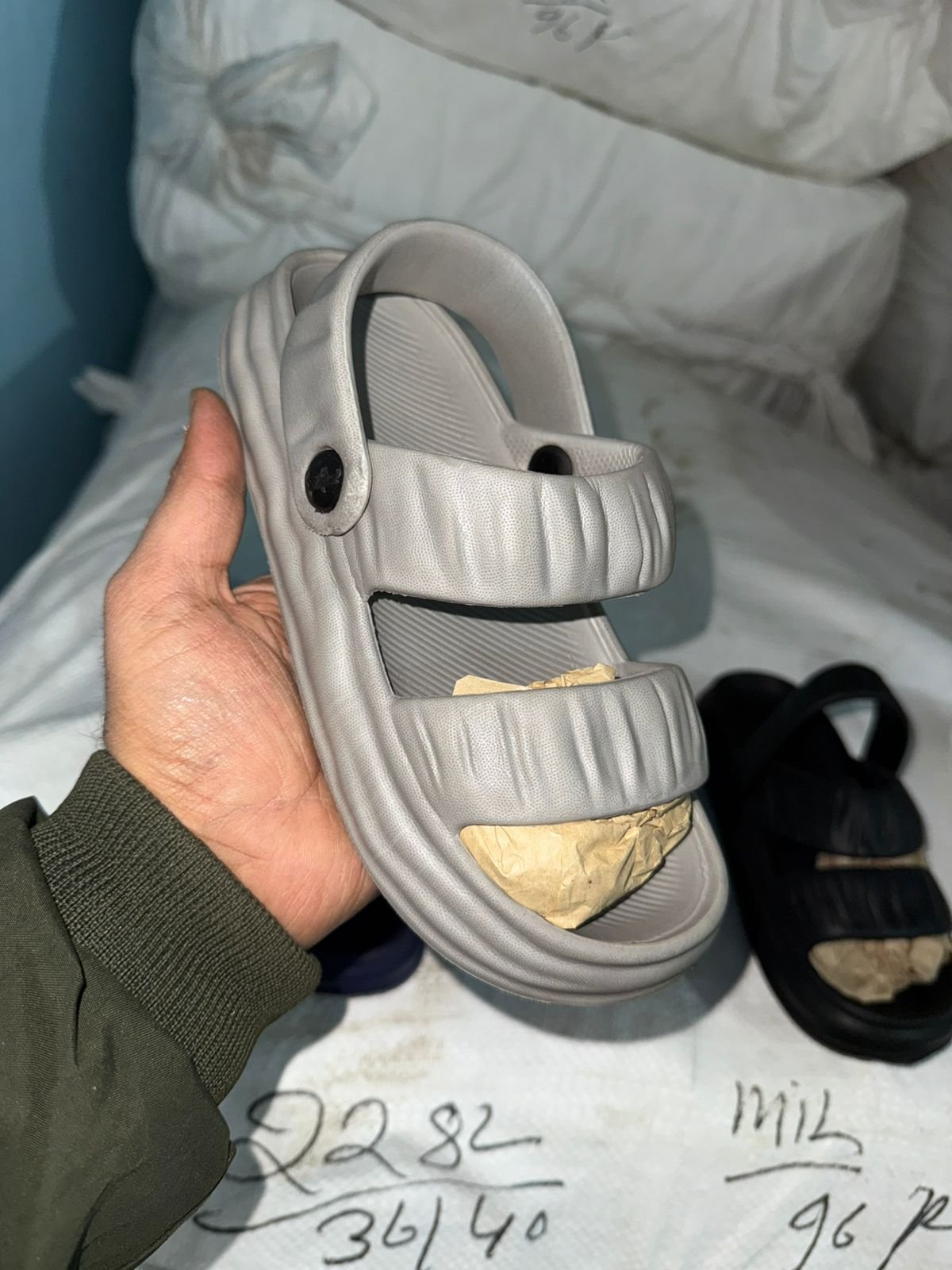 Footwear Mix Lot Wholesale 6 Footwear Mix Lot Wholesale - Image 6