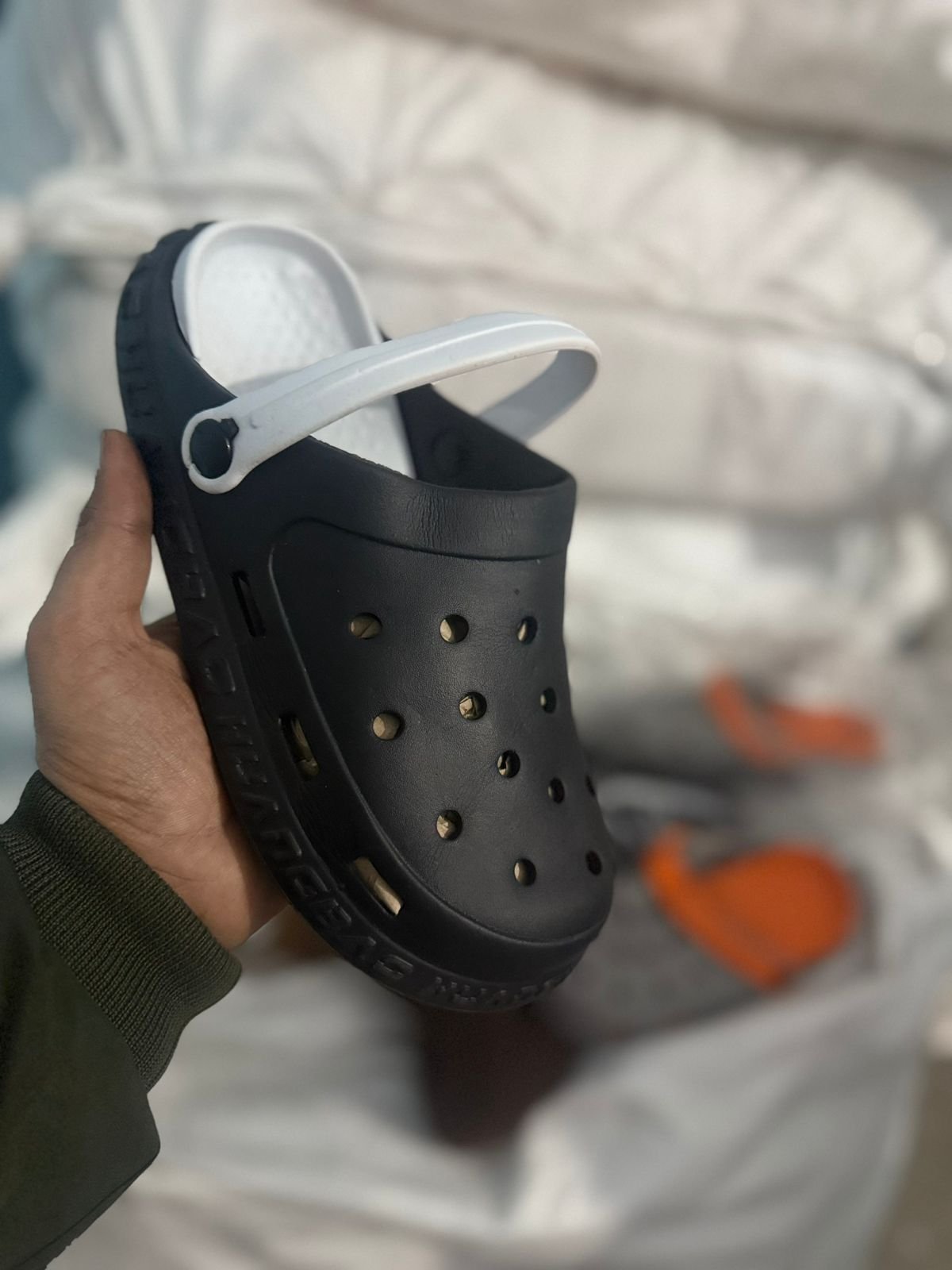 Footwear Mix Lot Wholesale 12 Footwear Mix Lot Wholesale - Image 12