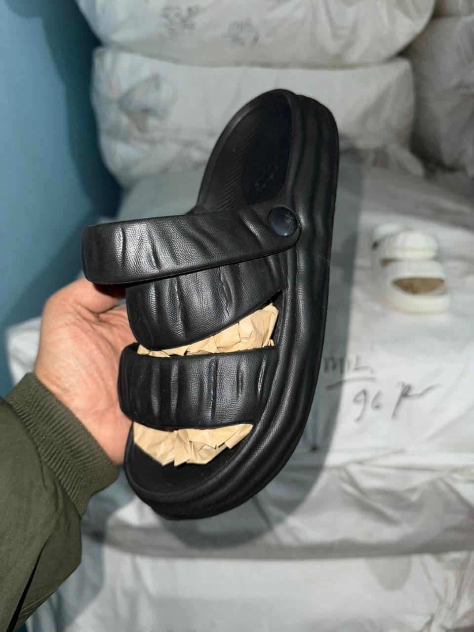 Footwear Mix Lot Wholesale 14 Footwear Mix Lot Wholesale - Image 14