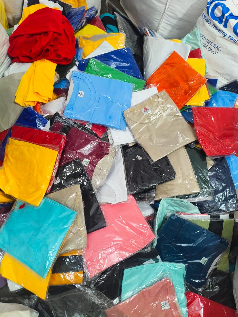 MENS ROUND NECK HALF SLEEVES TSHIRTS Wholesale 5 MENS ROUND NECK HALF SLEEVES TSHIRTS Wholesale - Image 5