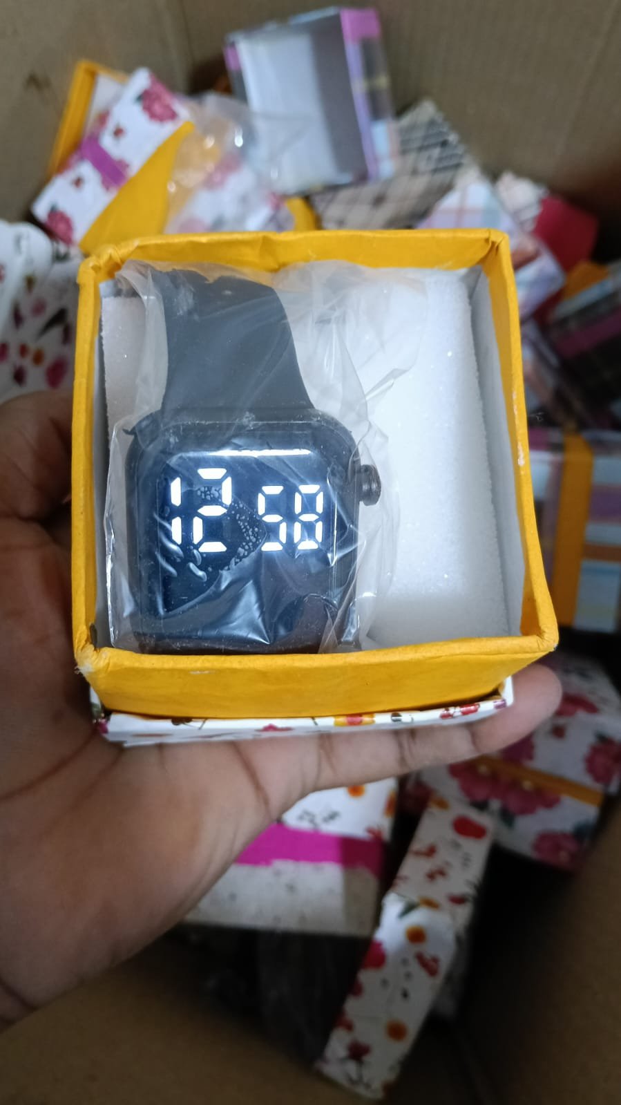 Kids Touch Screen Watch Wholesale 3 Kids Touch Screen Watch Wholesale - Image 3