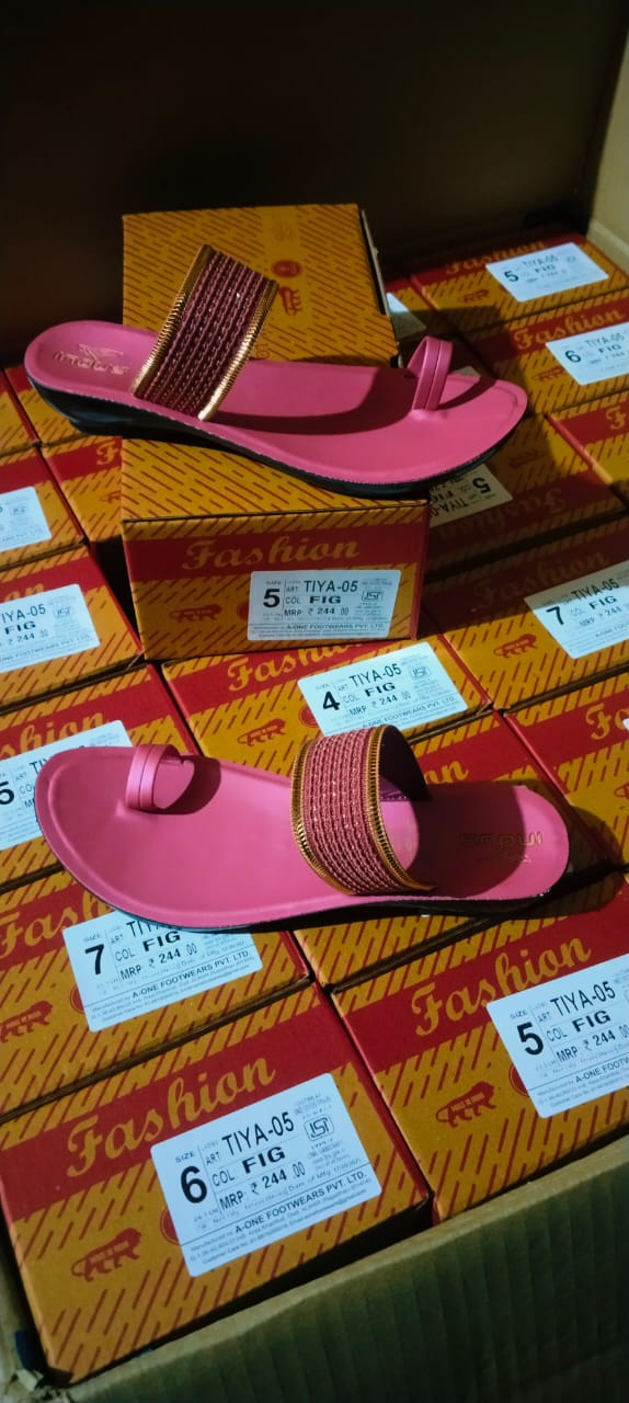 Indus PU Slippers Wholesale 8 Indus PU Slippers Wholesale - Image 7