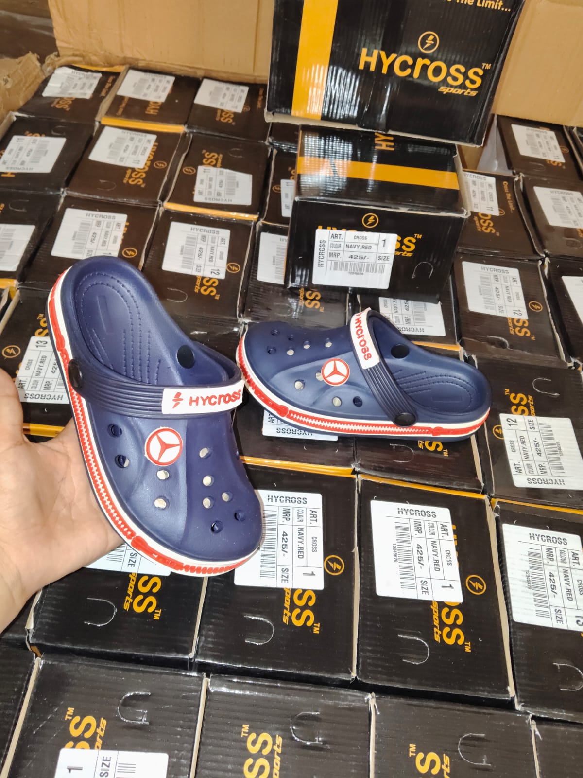 Hycross Crocs Wholesale 8 Hycross Crocs Wholesale - Image 7