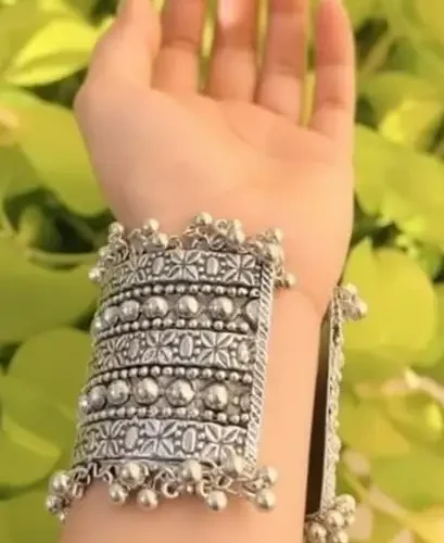 Samridhi DC Alloy, Metal Silver Bangle 15 Samridhi DC Alloy, Metal Silver Bangle