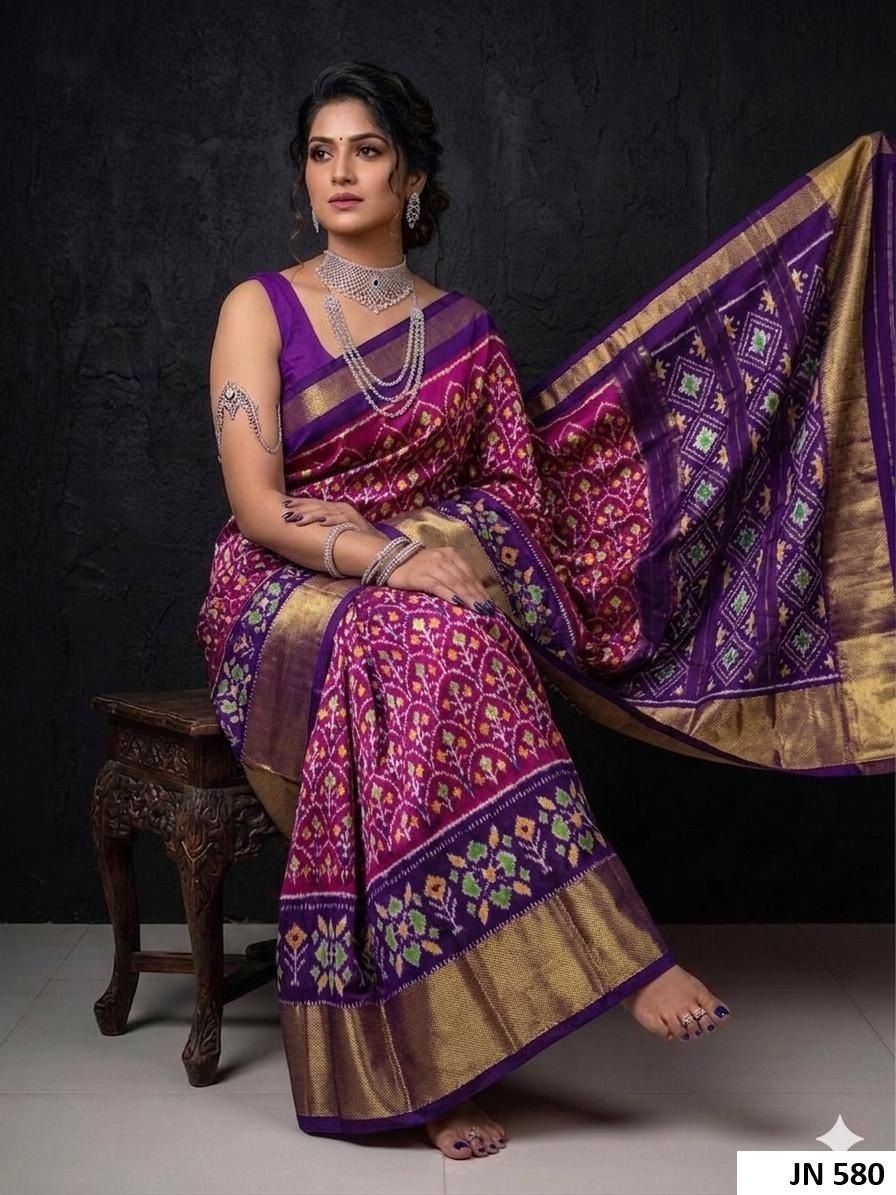 Pochampally Ikkat Silk Sarees 8 Pochampally Ikkat Silk Sarees - Image 7