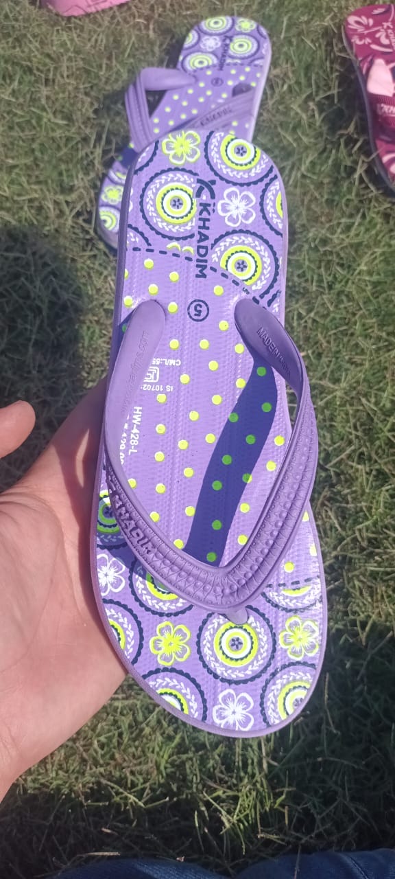 Khadim Ladies Chappal Wholesale 8 Khadim Ladies Chappal Wholesale - Image 7