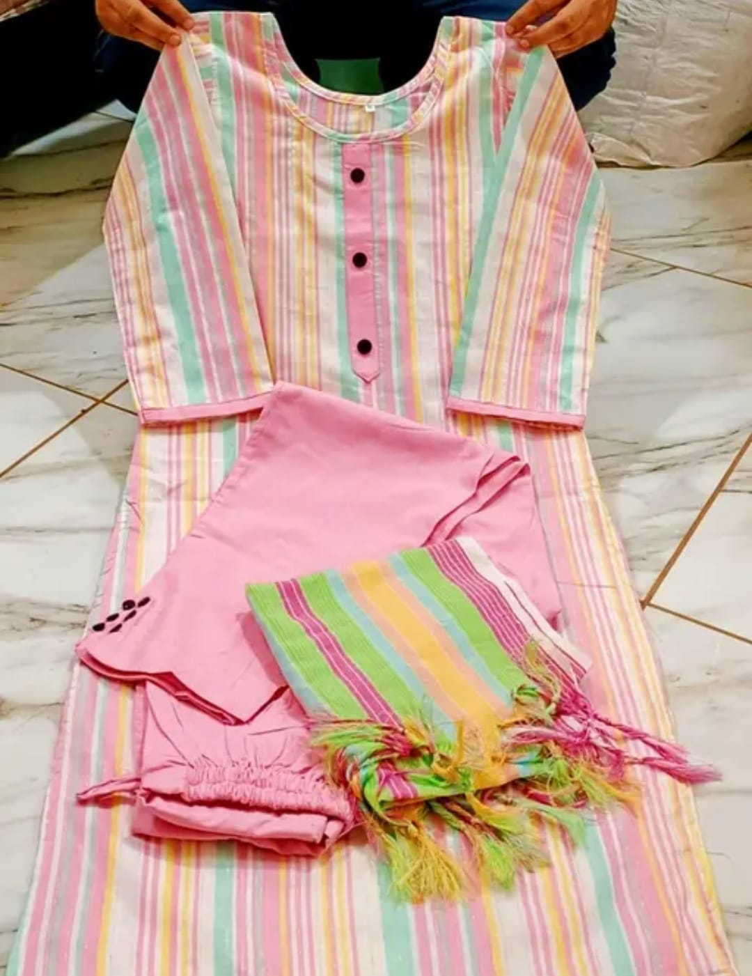 Women 3 Piece Set Wholesale 7 Women 3 Piece Set Wholesale - Image 6
